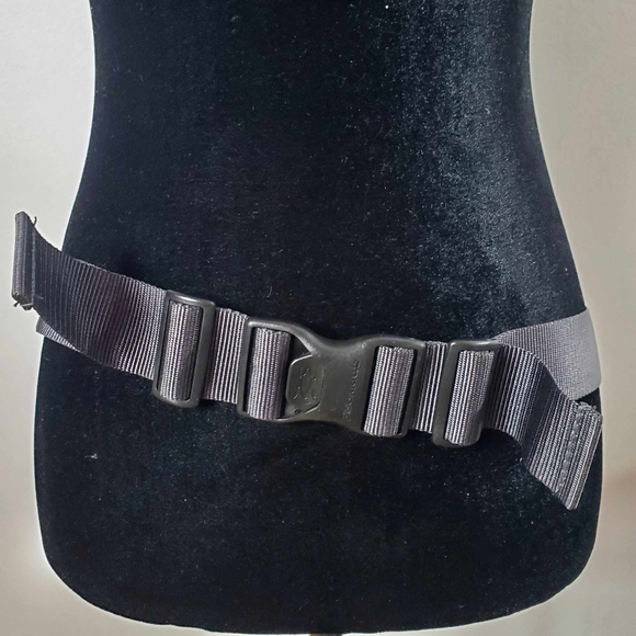 🍋🍋NWOT-Vintage Lululemon Amphipod Running Hydration Belt 16 Oz - Picture 4 of 13